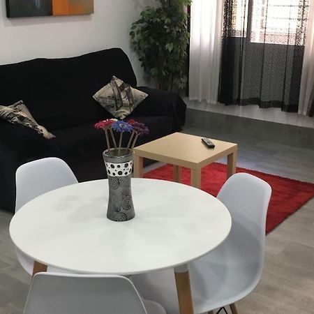 Apartamento A, A 3 Minutos De La Estacion Central De Bus Y Tren Màlaga Exteriér fotografie