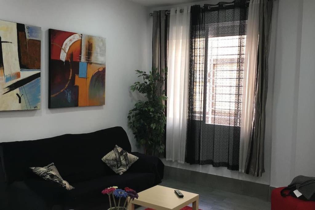 Apartamento A, A 3 Minutos De La Estacion Central De Bus Y Tren Màlaga Exteriér fotografie